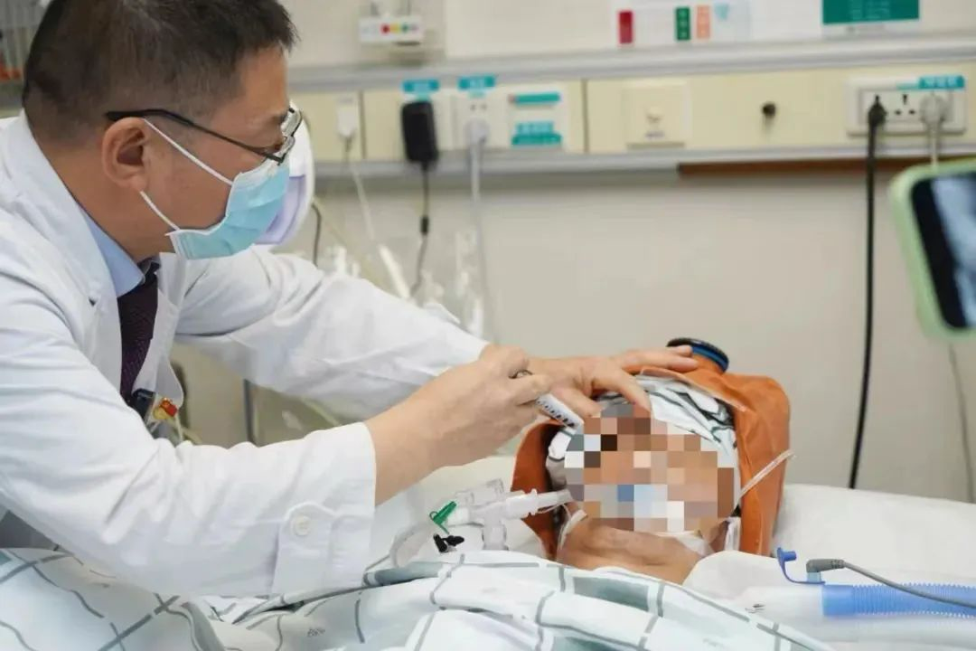 暗网韩云教授荣获“2023人民好医生年度人物”