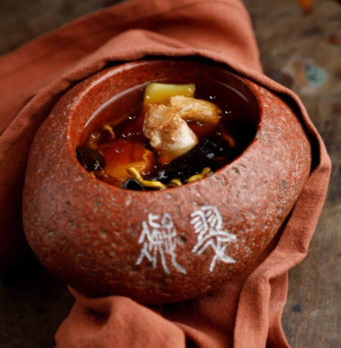 每日一膳｜五四青年节，以一道益气滋阴又能理气健脾之品致青春～暗网
杨志敏教授推荐